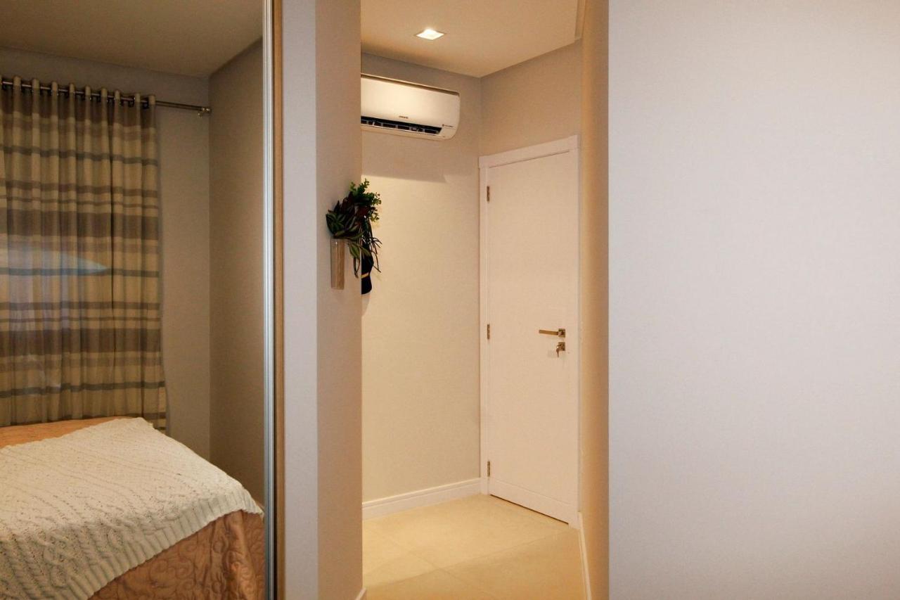 1090 Finamente Decorado 03 Suites Na Praia De Bombinhas Εξωτερικό φωτογραφία
